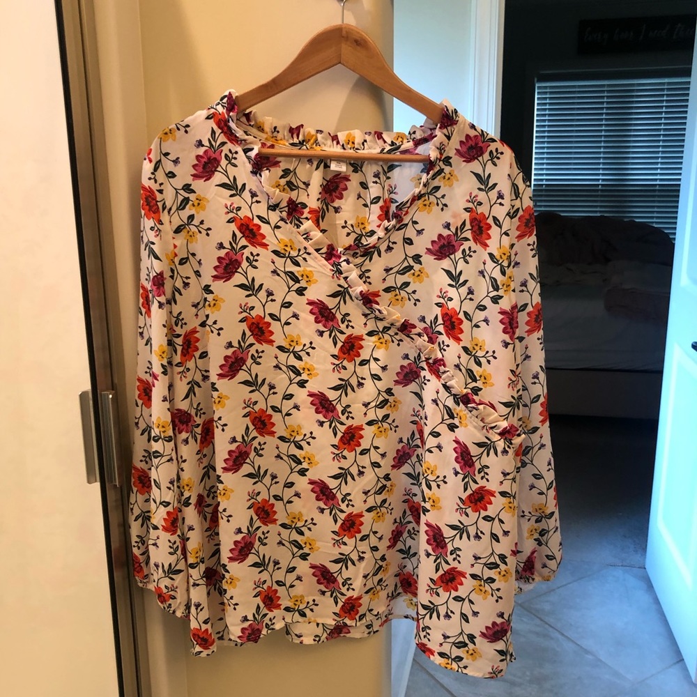 Old Navy Floral Blouse XXL
